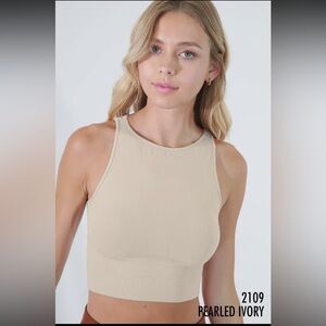 🆕🤍PEARLED IVORY TANK